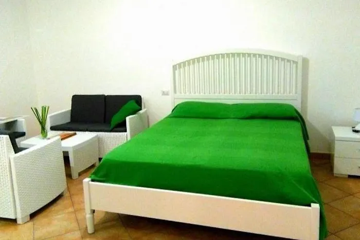 A B&b,relaxing Location With Seaview * 소렌토